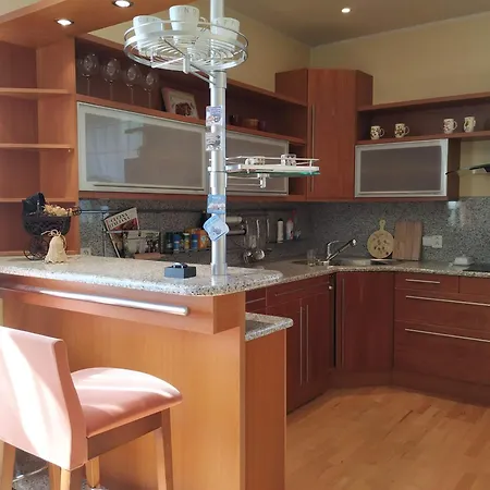 Lejlighed Elegant 2 Bedrooms In Quiet Area