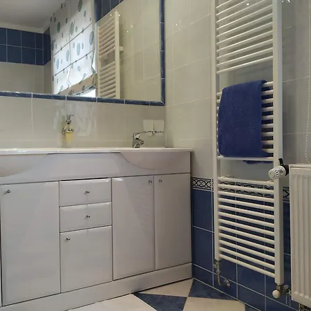 Elegant 2 Bedrooms In Quiet Area Lejlighed