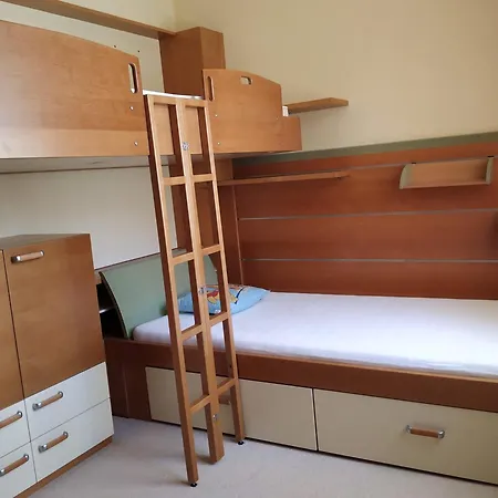 Elegant 2 Bedrooms In Quiet Area Lejlighed *