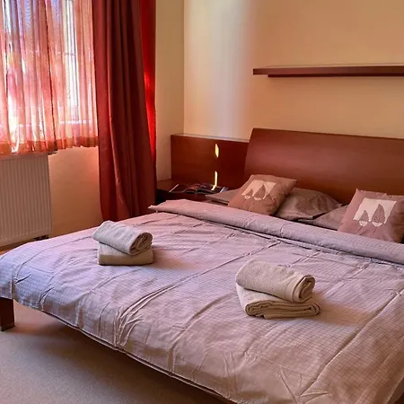 Elegant 2 Bedrooms In Quiet Area 公寓 玛丽亚温泉